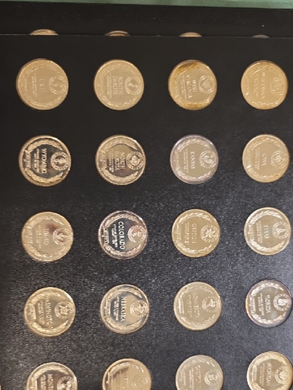 Franklin Mint Black and Gold 'States of the Union Series' Presentation Case - Picture 9 of 13
